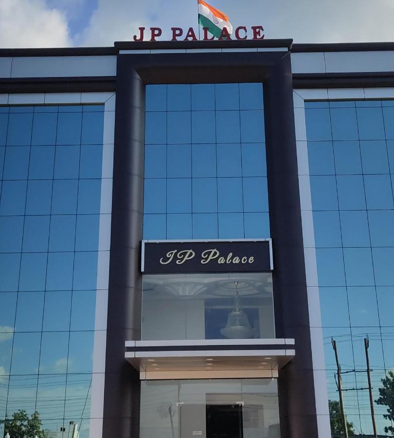 J P Palace Kushinagar Exterior photo